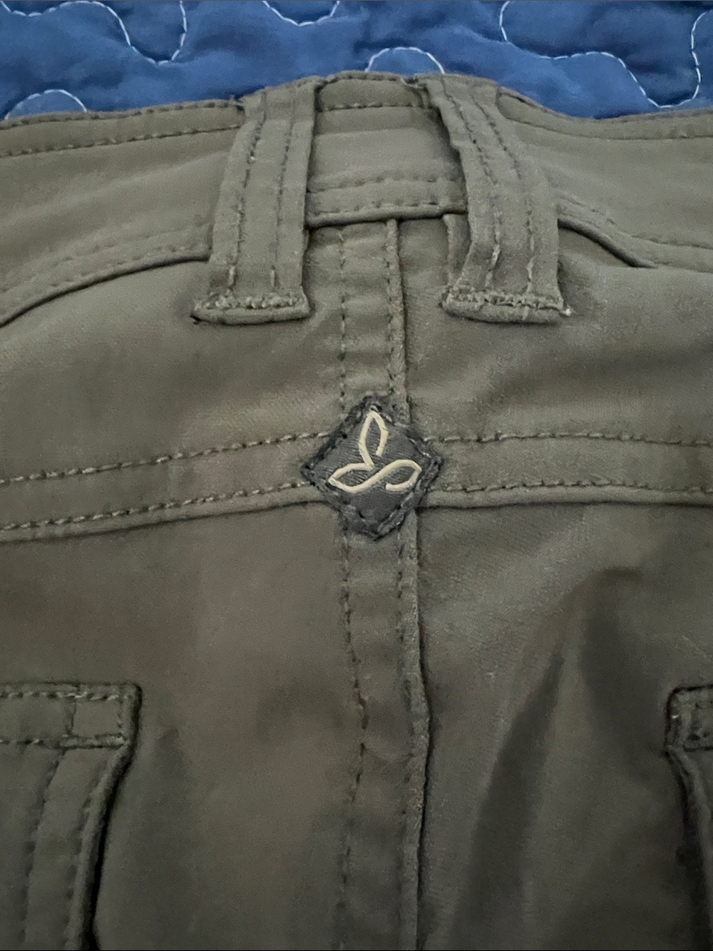 Prana  Like New Halle Bermuda Shorts Sz 6 - Picture 3 of 8